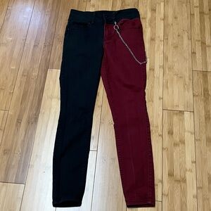 Hot Topic Black and Burgundy Two-Tone Skinny Jeans with Chain